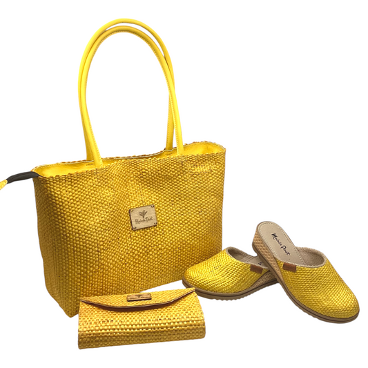 Conjunto personalizado amarillo